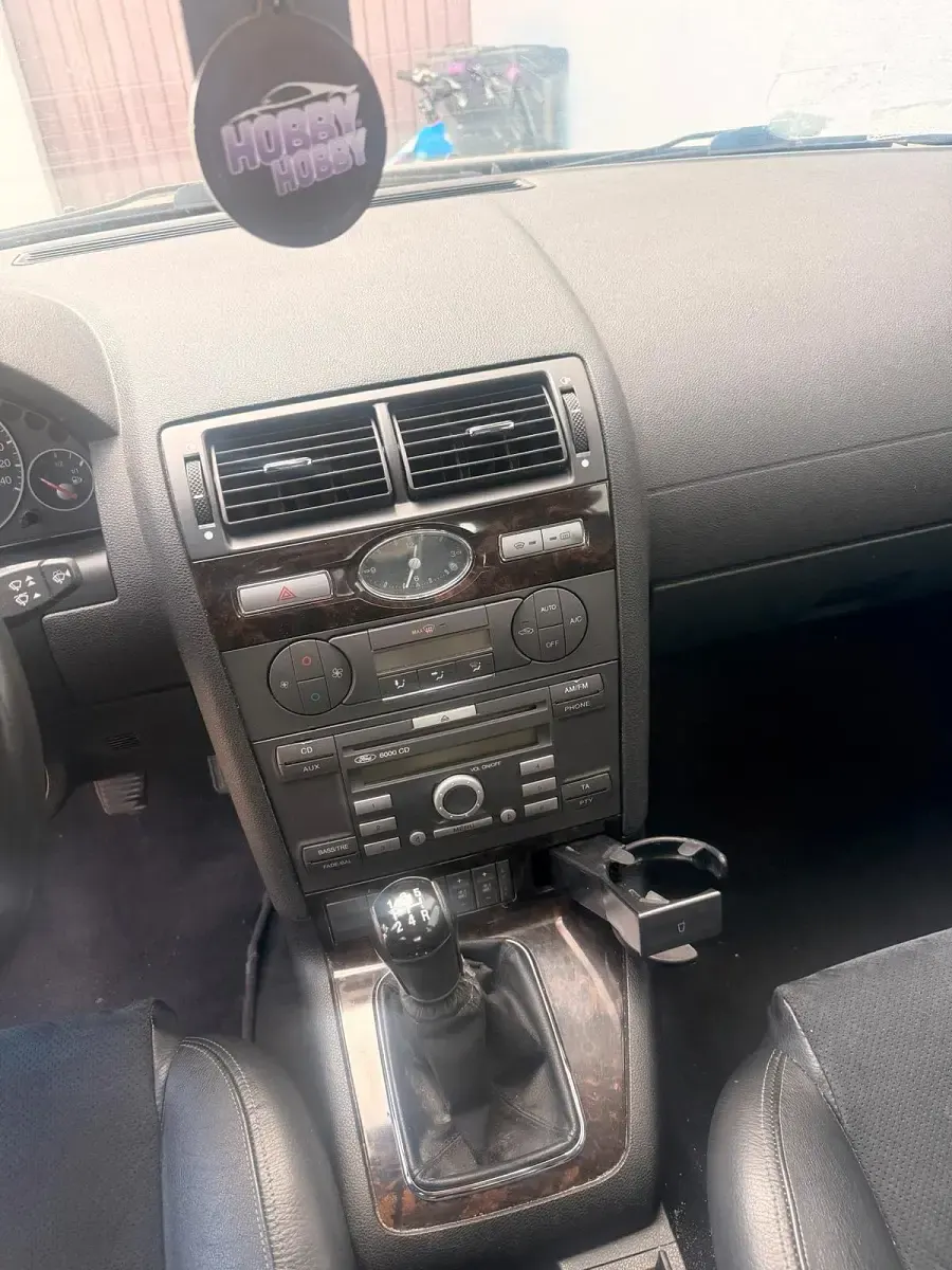 Gebraucht Ford Mondeo 145 PS (106 kW) 2005 Grau Limousine