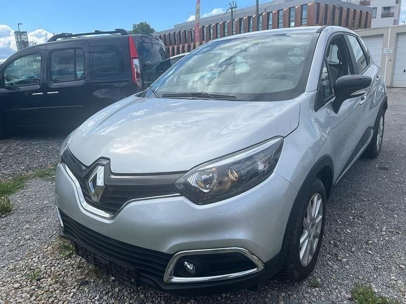 Weiß Gebraucht 2016 Renault Captur SUV | 11.990 € (Fairer Preis) - Bild 1/4