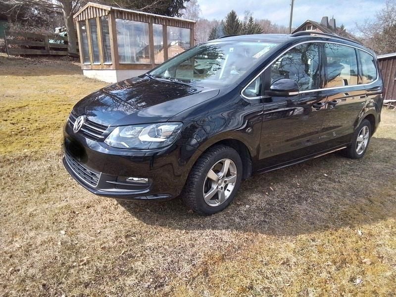 Gebraucht VW Sharan Trendline 140 PS (102 kW) 2015 Schwarz Van / Kleinbus