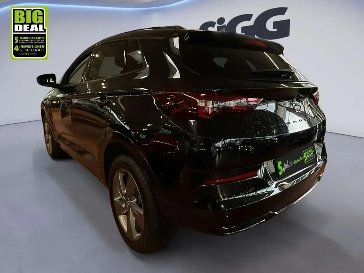 Gebraucht Opel Grandland X GS Line 131 PS (96 kW) 2023 Lackierung schwarz perla nera/ SUV