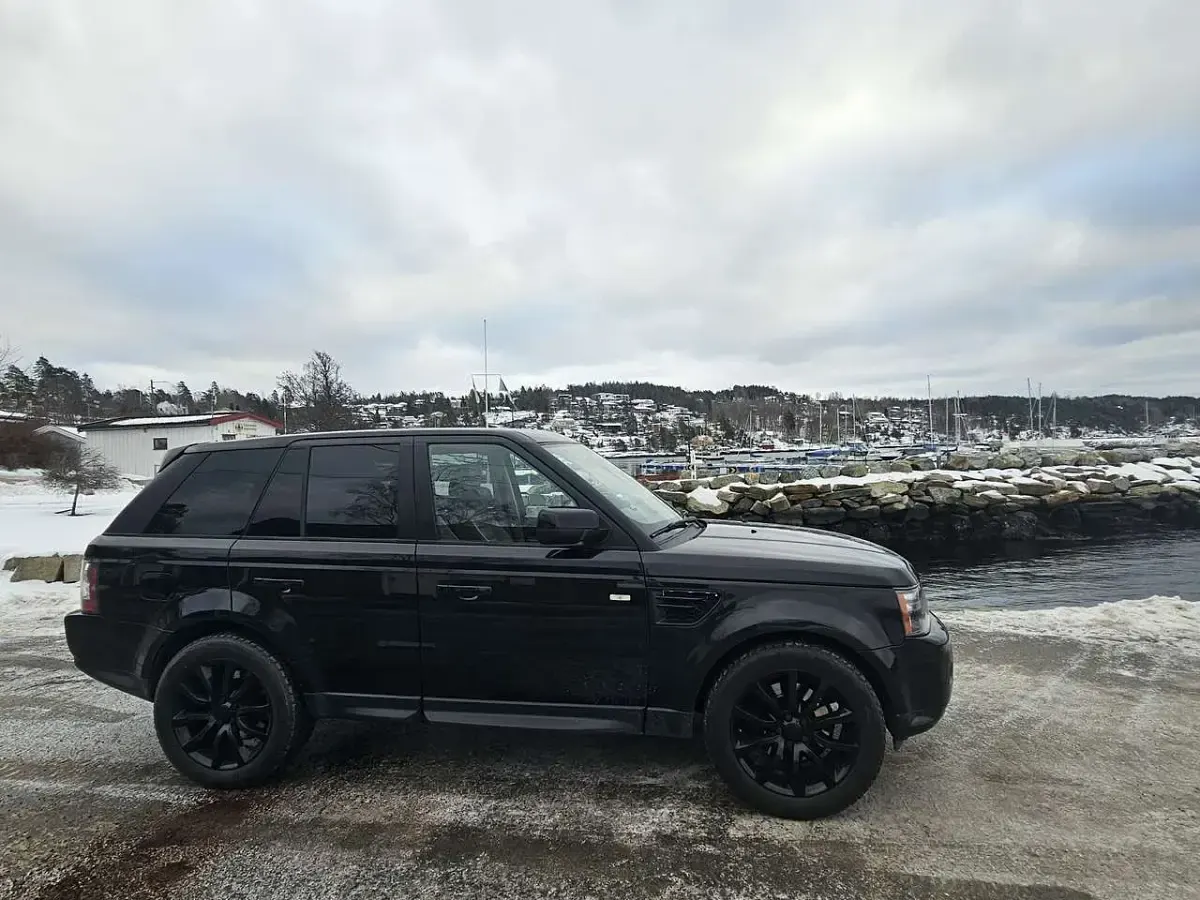 Gebraucht Land Rover Range Rover 272 PS (200 kW) 2010 Schwarz SUV
