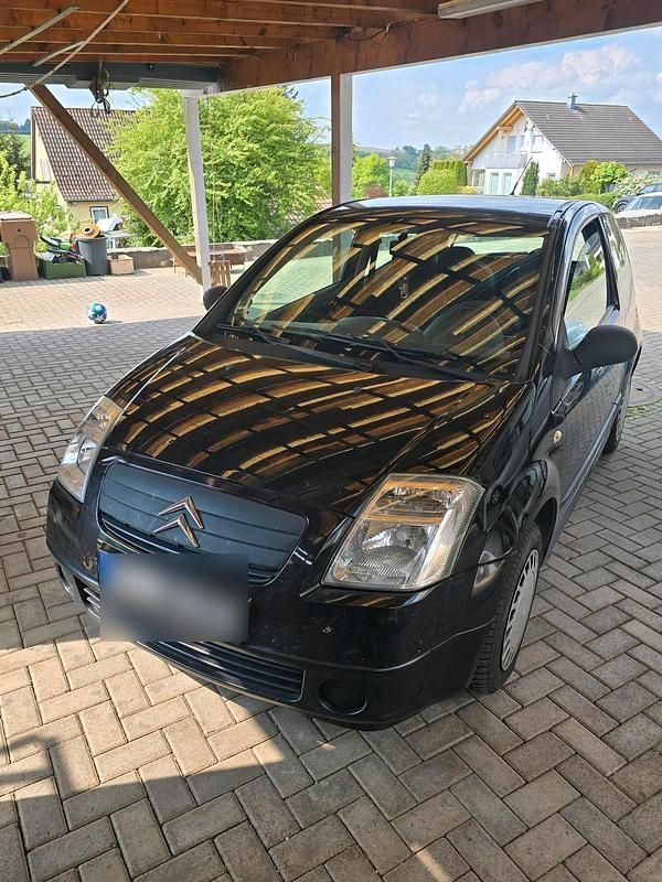 Schwarz Gebraucht 2007 Citroën C2 Kleinwagen | 1.200 € (Fairer Preis) - Bild 1/4