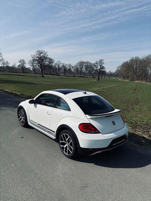 Gebraucht VW Beetle Dune 150 PS (110 kW) 2016 Weiß Kleinwagen