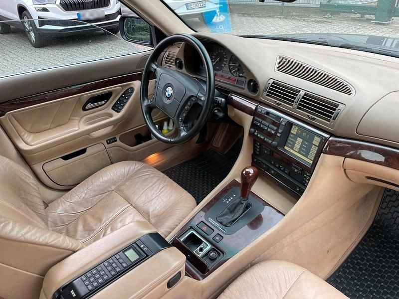 Gebraucht BMW 728 193 PS (141 kW) 2008 Blau Limousine