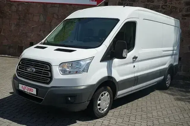 Gebraucht Ford Transit 131 PS (96 kW) 2017 Weiß Kleinwagen