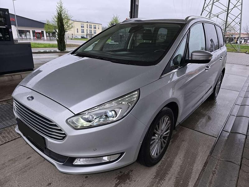 Gebraucht Ford Galaxy Titanium 179 PS (131 kW) 2018 Grau Van / Kleinbus