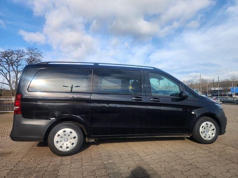 Gebraucht Mercedes Vito 114 PS (83 kW) 2016 Schwarz Van