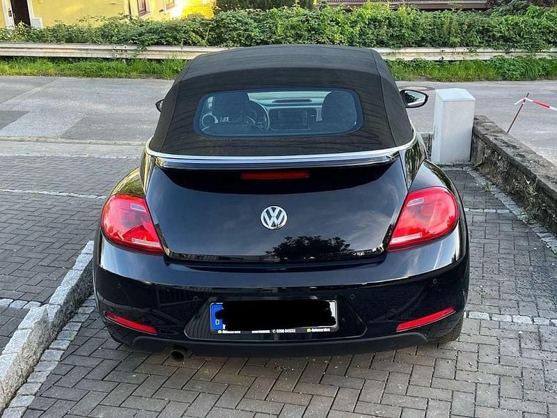 Gebraucht VW Beetle Cabriolet CLUB 105 PS (77 kW) 2015 Schwarz Cabrio