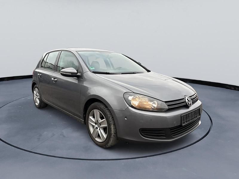 Grau Gebraucht 2009 VW Golf VI Kleinwagen | 4.790 € (Fairer Preis) - Bild 1/4