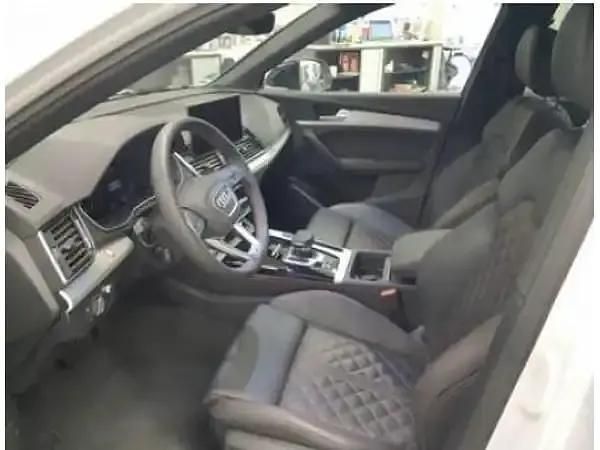 Gebraucht Audi Q5 Ambiente 299 PS (219 kW) 2025 Gletscherweiß SUV