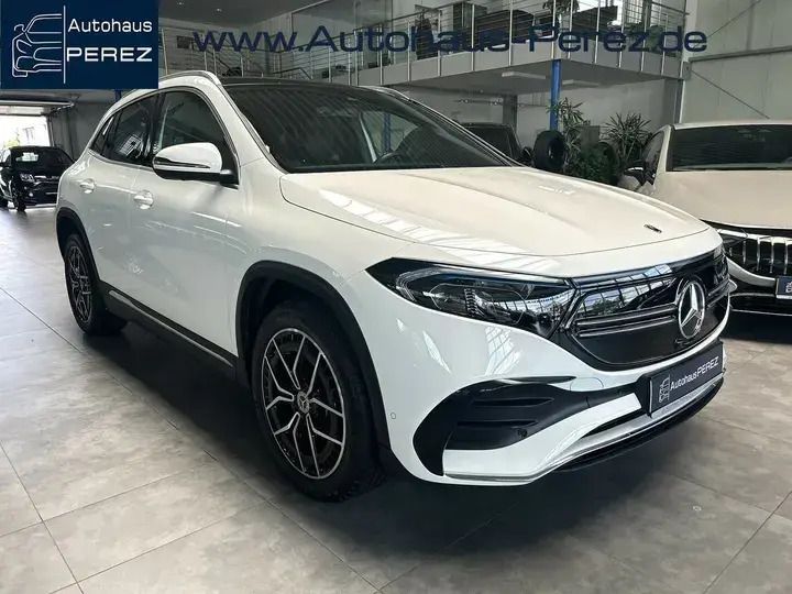 Weiß Gebraucht 2023 Mercedes EQA350 AMG SUV | 39.479 € (Fairer Preis) - Bild 1/4