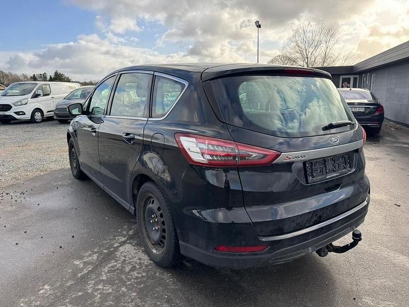 Gebraucht Ford S-MAX Titanium 160 PS (117 kW) 2018 Schwarz Van / Kleinbus
