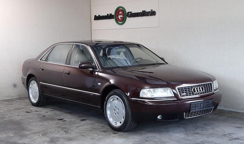 Gebraucht Audi A8L W12 420 PS (308 kW) 2001 Rot Limousine
