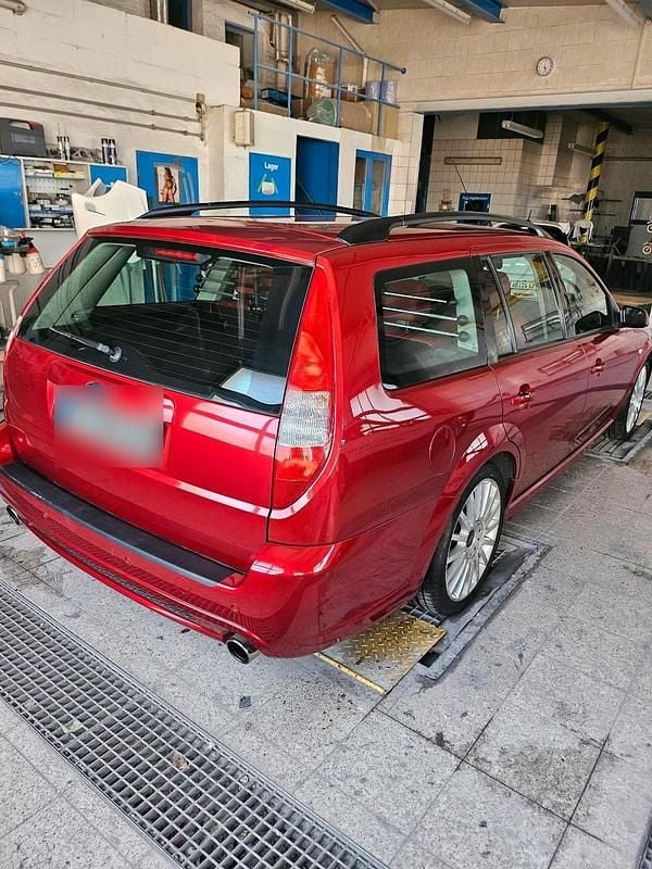 Gebraucht Ford Mondeo ST 226 PS (166 kW) 2002 Rot Kombi