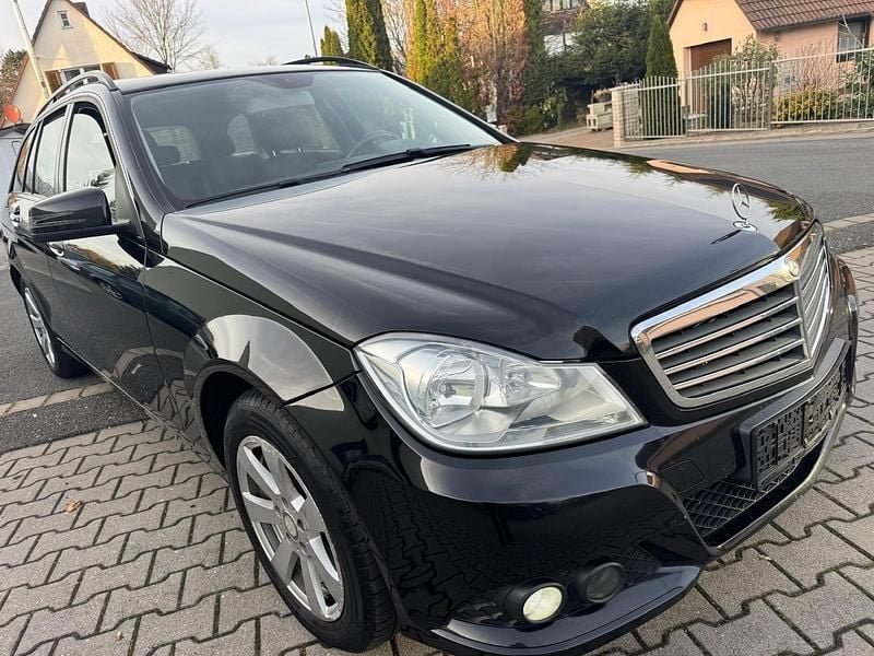 Schwarz Gebraucht 2014 Mercedes C180 Kombi | 7.790 € (Guter Preis) - Bild 1/4