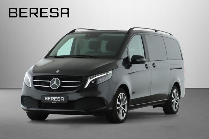 Grau Gebraucht 2024 Mercedes V300 Night Van / Kleinbus | 64.780 € (Fairer Preis) - Bild 1/4