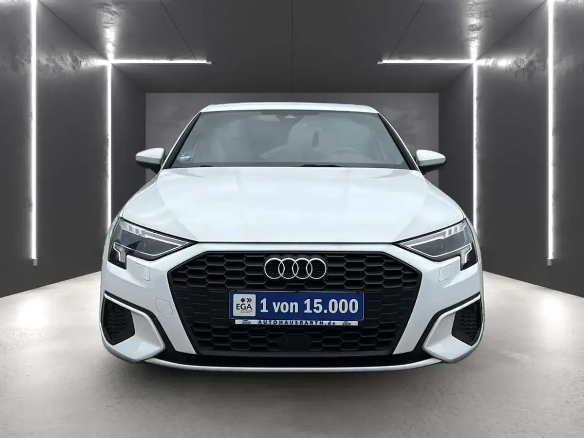 Gebraucht Audi A3 Basis 150 PS (110 kW) 2023 Ibisweiß Limousine