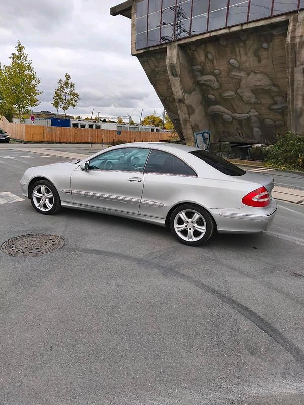 Silber Gebraucht 2004 Mercedes 200 Avantgarde Coupé | 6.199 € (Fairer Preis) - Bild 1/4