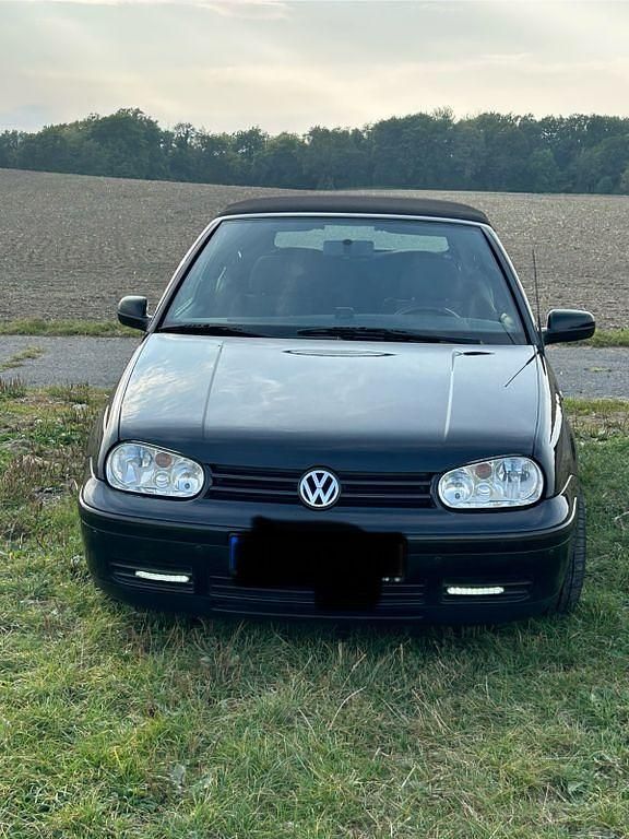 Schwarz Gebraucht 2001 VW Golf Cabriolet Comfortline Cabrio | 4.999 € (Teuer) - Bild 1/4