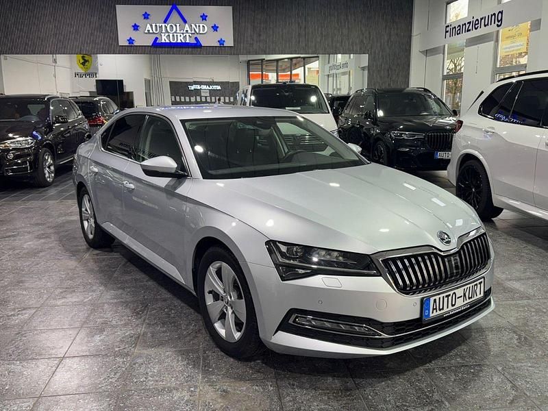 Silber Gebraucht 2020 Skoda Superb Style Limousine | 17.800 € (Guter Preis) - Bild 1/4