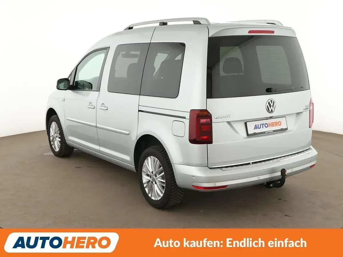 Gebraucht VW Caddy Highline 125 PS (91 kW) 2016 Grau Van / Kleinbus