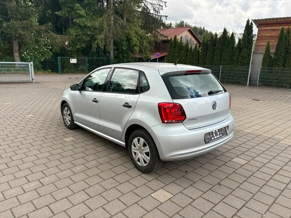 Gebraucht VW Polo Trendline 60 PS (44 kW) 2013 Silber Kleinwagen