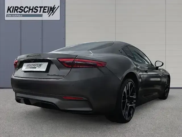 Gebraucht Maserati Granturismo 559 kW (761 PS) 2024 Grau Coupé