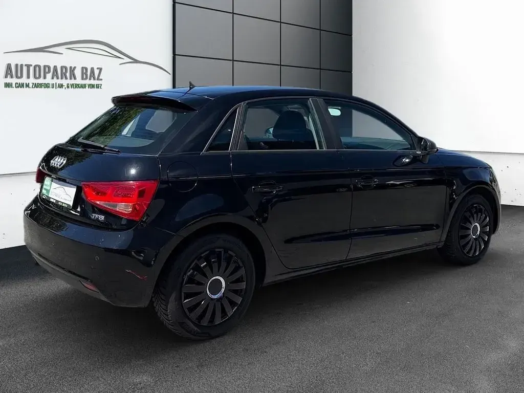 Gebraucht Audi A1 Sportback Attraction 122 PS (89 kW) 2013 Schwarz Kleinwagen
