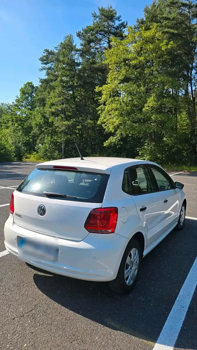 Gebraucht VW Polo 60 PS (44 kW) 2013 Weiß Kleinwagen