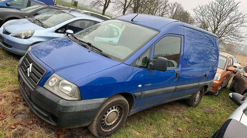 /deckende lackierung Gebraucht 2006 Citroën Jumpy Van / Kleinbus | 500 € - Bild 1/4
