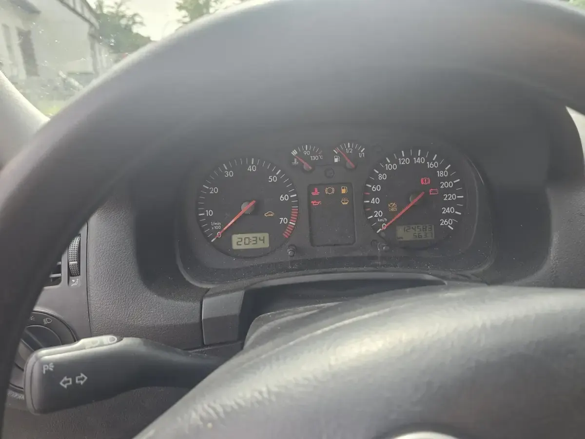 Gebraucht VW Bora 115 PS (84 kW) 1999 Rot Kombi