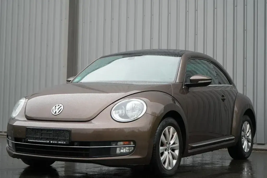 Używany VW Beetle Design 105 KM (77 kW) 2013 Brązowy Hatchback