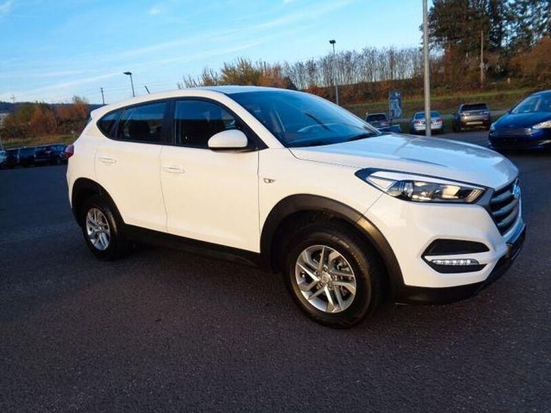 Gebraucht Hyundai Tucson 132 PS (97 kW) 2018 Weiß SUV
