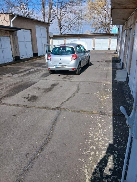 Gebraucht Renault Clio II Dynamique 75 PS (55 kW) 2009 Silber Limousine