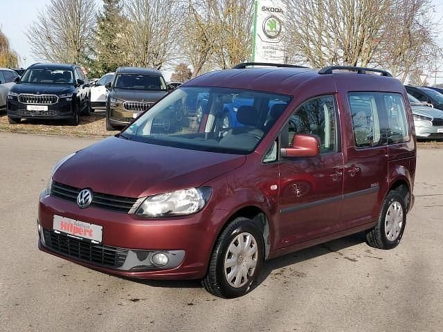 Gebraucht VW Caddy 102 PS (75 kW) 2011 Lavarot metallic (metallic) Van / Kleinbus