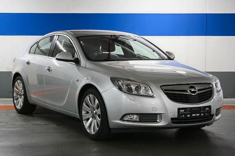 Gebraucht Opel Insignia Innovation 260 PS (191 kW) 2012 Silber Limousine