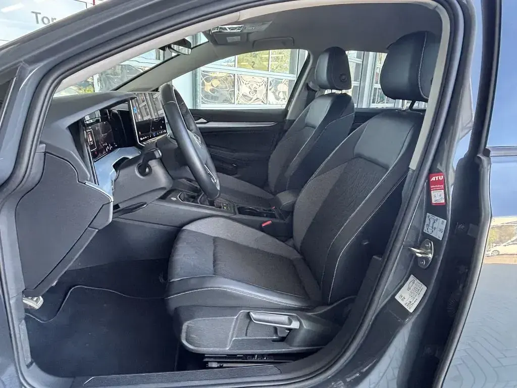 Gebraucht VW Golf VIII Goal 116 PS (85 kW) 2025 Grau Limousine