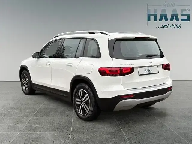 Gebraucht Mercedes GLB200 150 PS (110 kW) 2022 Weiß SUV