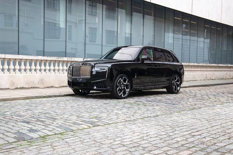 Neu Rolls Royce Cullinan 571 PS (419 kW) 2025 SUV