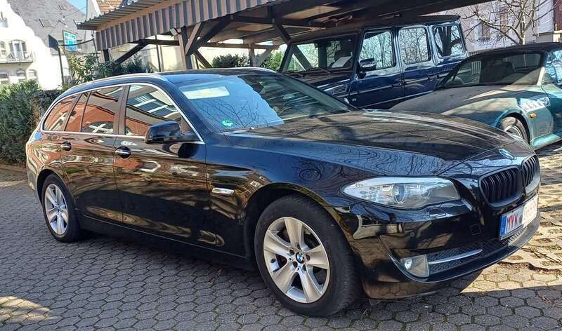 Schwarz Gebraucht 2013 BMW 525 Sport Line Kombi | 8.650 € (Superpreis) - Bild 1/4