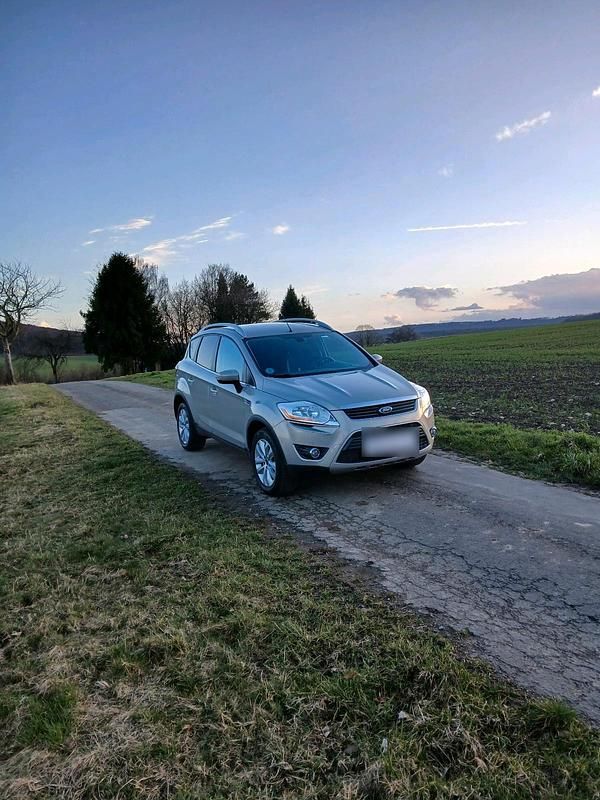 Gebraucht Ford Kuga Titanium 140 PS (102 kW) 2010 Beige SUV