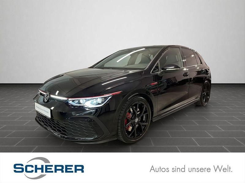 Deep black perleffekt (metallic) Gebraucht 2023 VW Golf VIII GTI Limousine | 29.990 € (Fairer Preis) - Bild 1/4