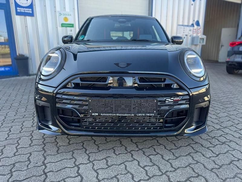 Usata Mini Cooper 114 kW (156 CV) 2025 Nero Utilitaria