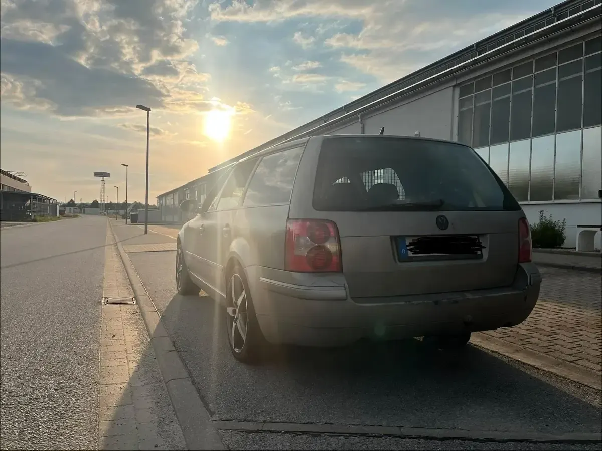 Gebraucht VW Passat 210 PS (154 kW) 2004 Andere farben Kombi