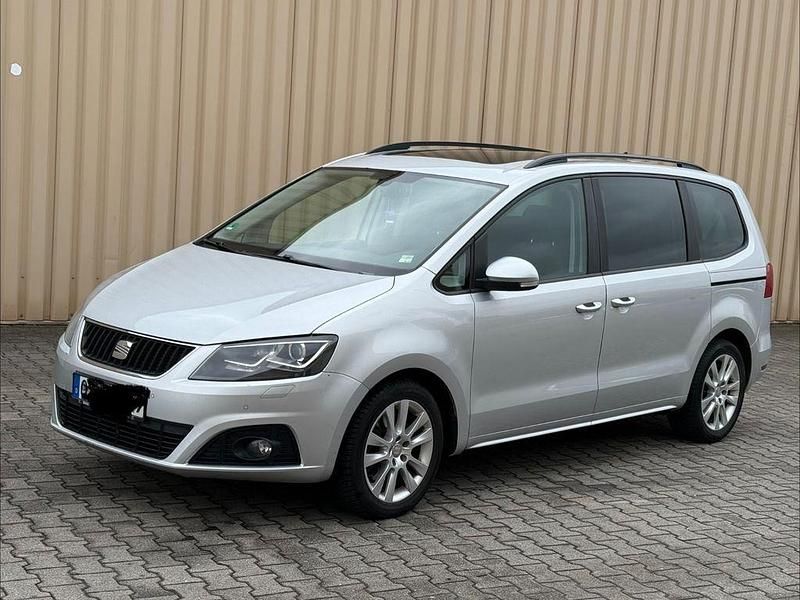 Gebraucht Seat Alhambra Style 140 PS (102 kW) 2011 Silber Van / Kleinbus