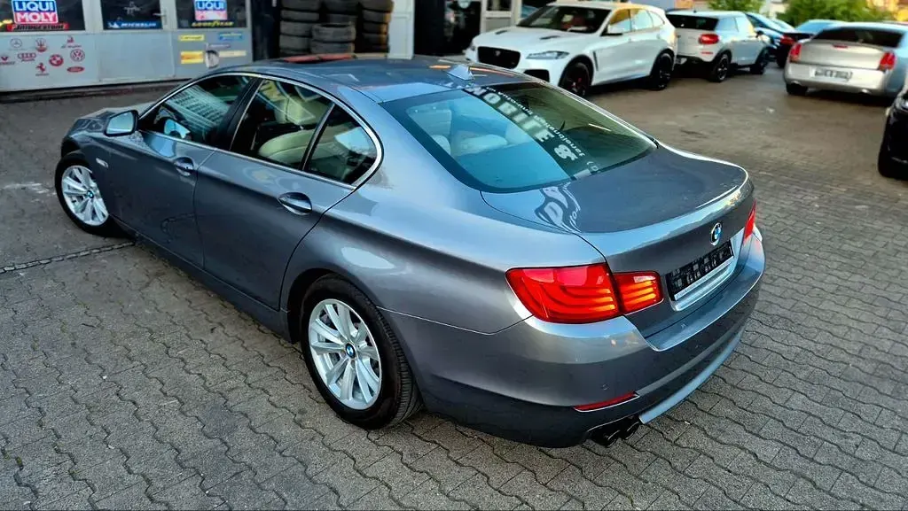 Usata BMW 528 258 CV (189 kW) 2010 Grigio Berlina
