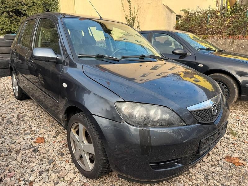 Gebraucht Mazda 2 59 PS (43 kW) 2007 Grau Kleinwagen