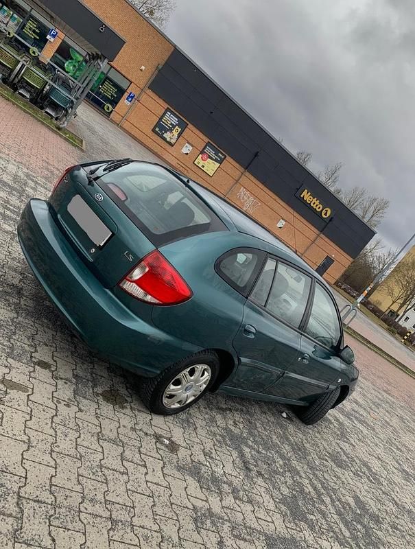 Gebraucht Kia Rio 81 PS (59 kW) 2004 Grün Kombi