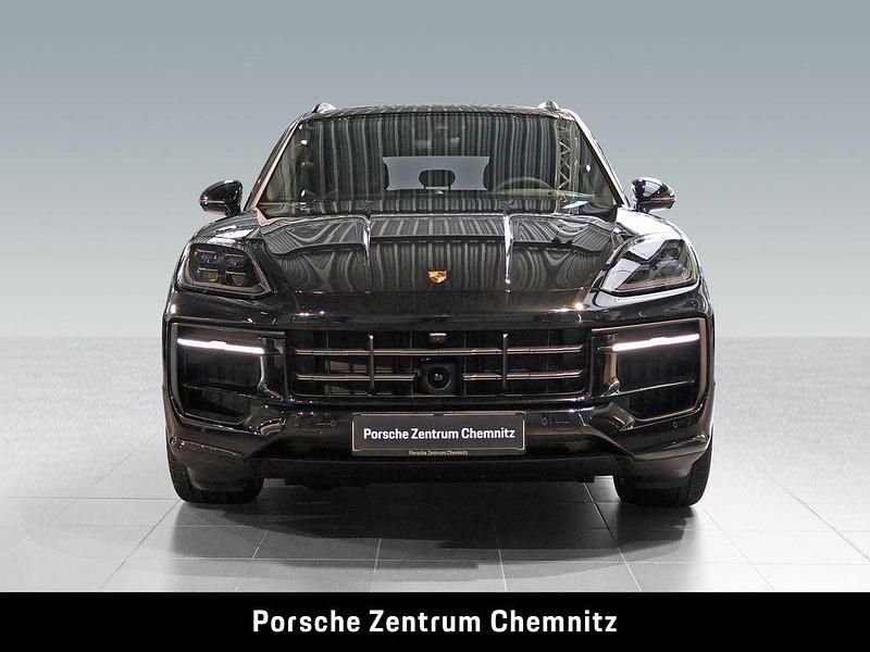 Gebraucht Porsche Cayenne 470 PS (345 kW) 2025 Schwarz SUV