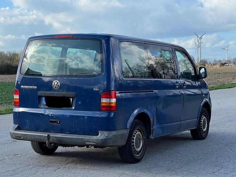 Gebraucht VW T5 105 PS (77 kW) 2004 Blau Van